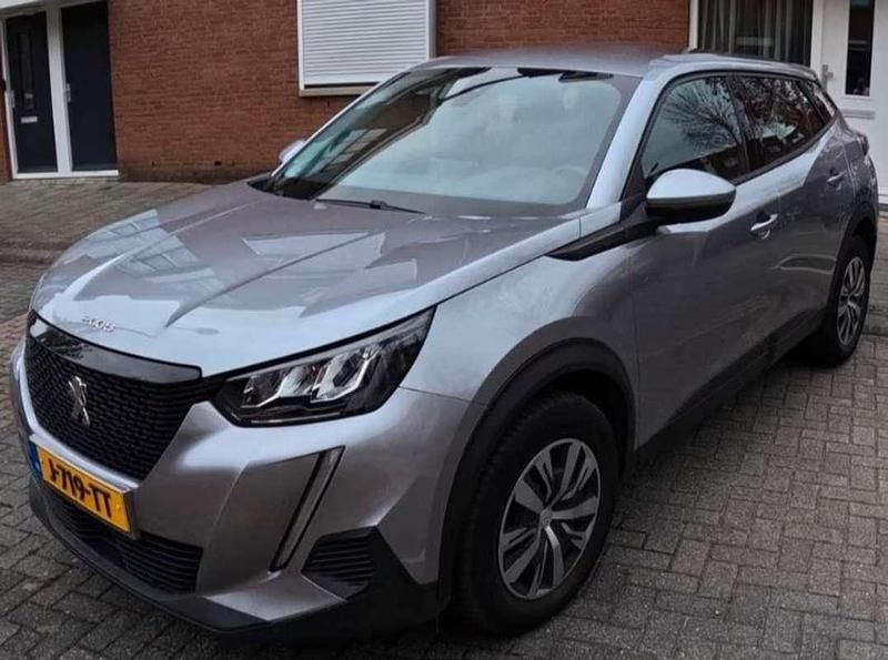 Grijs Gebruikt 2020 Peugeot 2008 Active SUV | € 12.199 (Goede deal) - Afbeelding 1/4