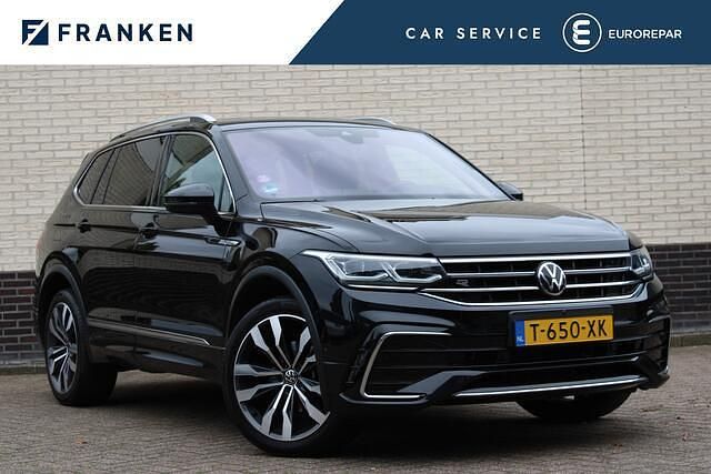 Zwart Gebruikt 2023 VW Tiguan Allspace R-line SUV | € 43.900 (Iets duurder) - Afbeelding 1/4