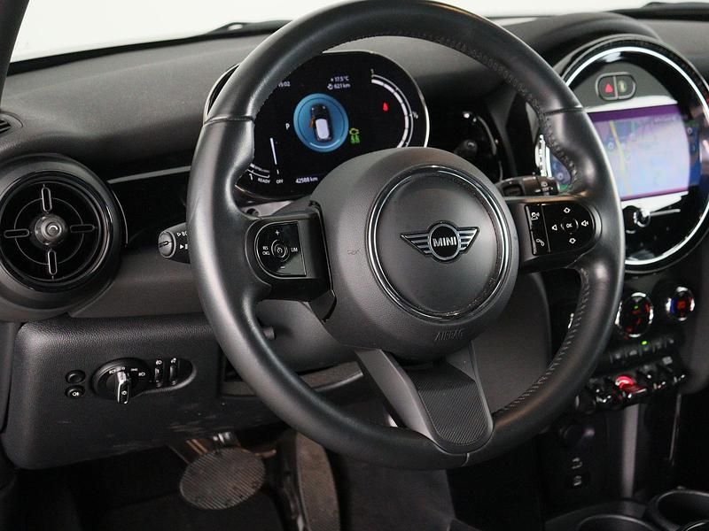 Occasion Mini Cooper 136 PK (100 kW) 2024 Blauw Hatchback