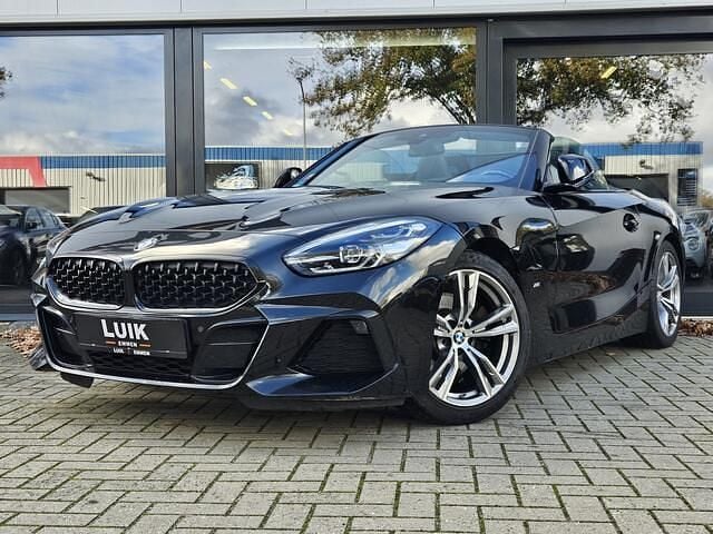 Zwart Gebruikt 2022 BMW Z4 Executive Cabriolet | € 35.800 (Goede deal) - Afbeelding 1/4