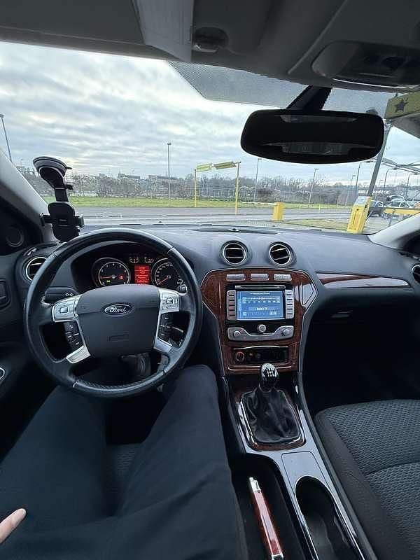 Occasion Ford Mondeo Ghia 145 PK (106 kW) 2008 Grijs Hatchback