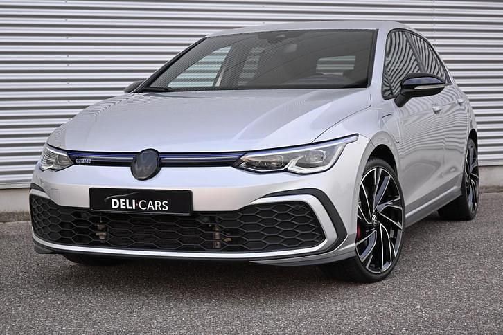 Occasion 2021 VW e-Golf GTE Hatchback | € 24.750 (Eerlijke prijs) - Afbeelding 1/4