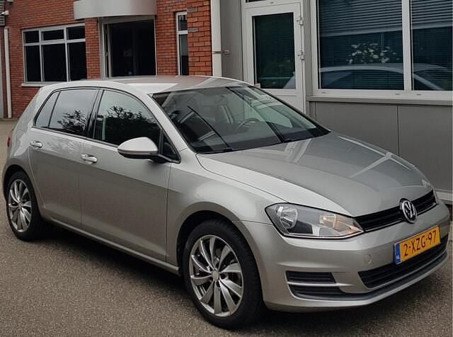 Grijs Gebruikt 2013 VW Golf VII Comfortline Hatchback | € 7.800 (Goede deal) - Afbeelding 1/4