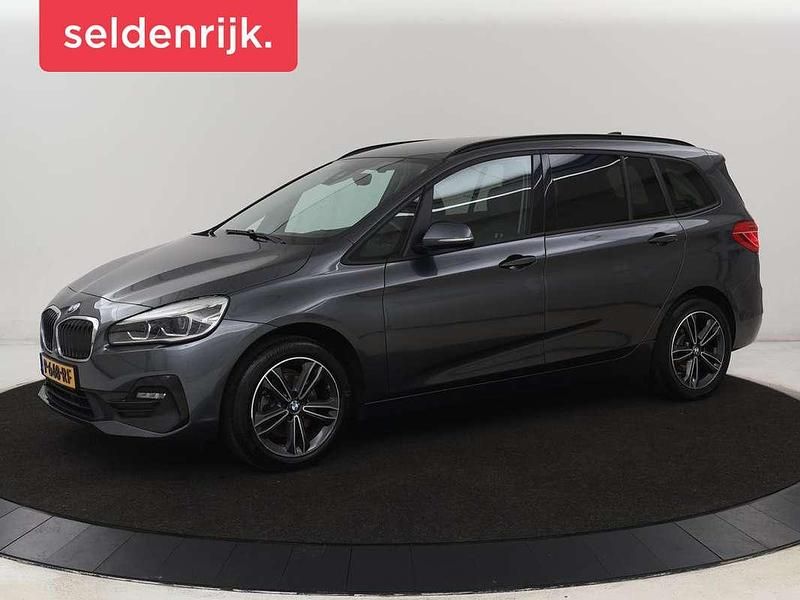 Grijs Occasion 2022 BMW 218 Gran Tourer Executive MPV | € 18.400 (Eerlijke prijs) - Afbeelding 1/4