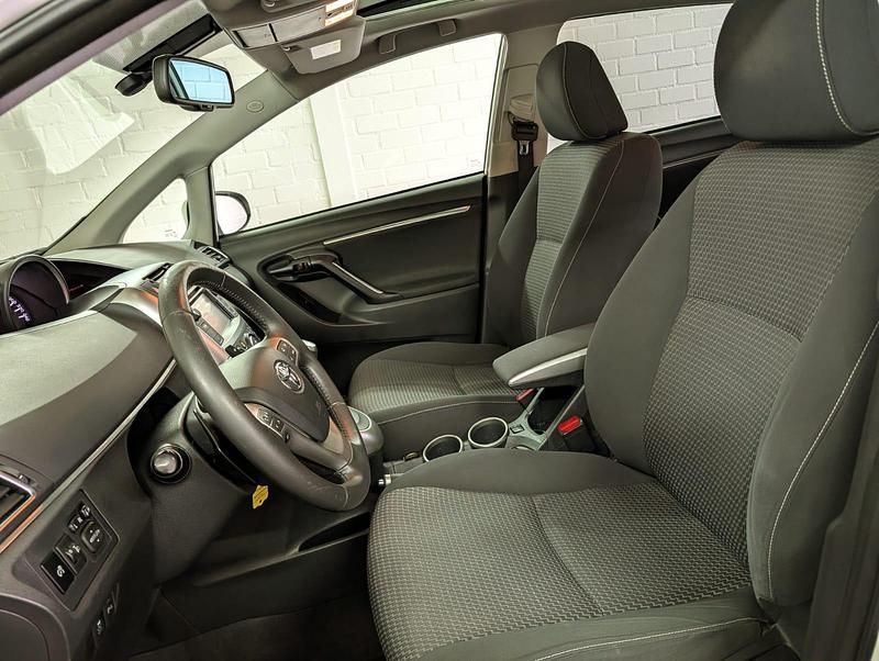 Occasion Toyota Verso Business Edition 147 PK (108 kW) 2014 Wit MPV