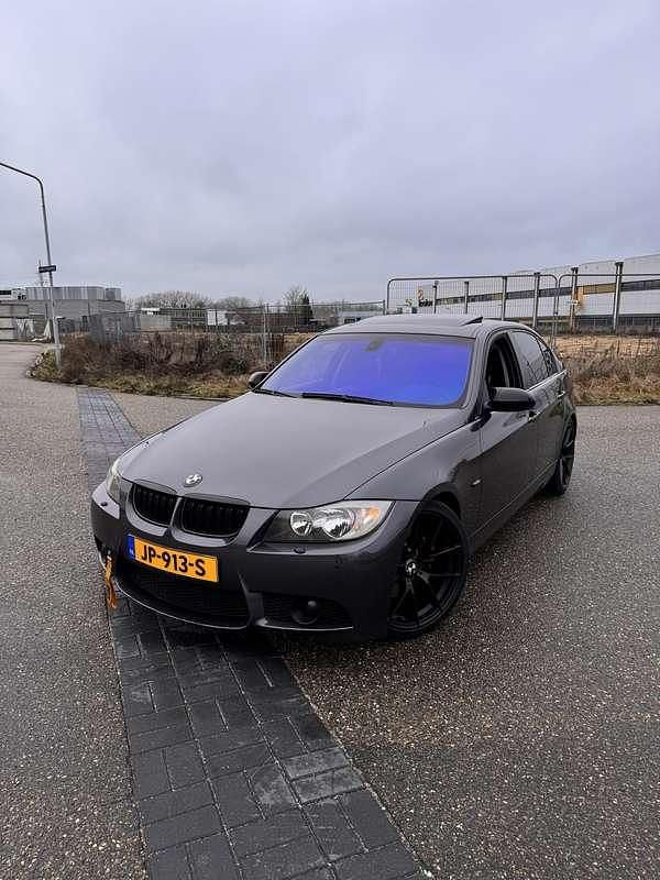 Occasion BMW 330 231 PK (169 kW) 2006 Grijs Sedan