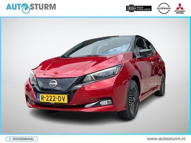 Twotone(magnetic red & black) Gebruikt 2022 Nissan Leaf Tekna Hatchback | € 20.890 (Goede deal) - Afbeelding 1/4