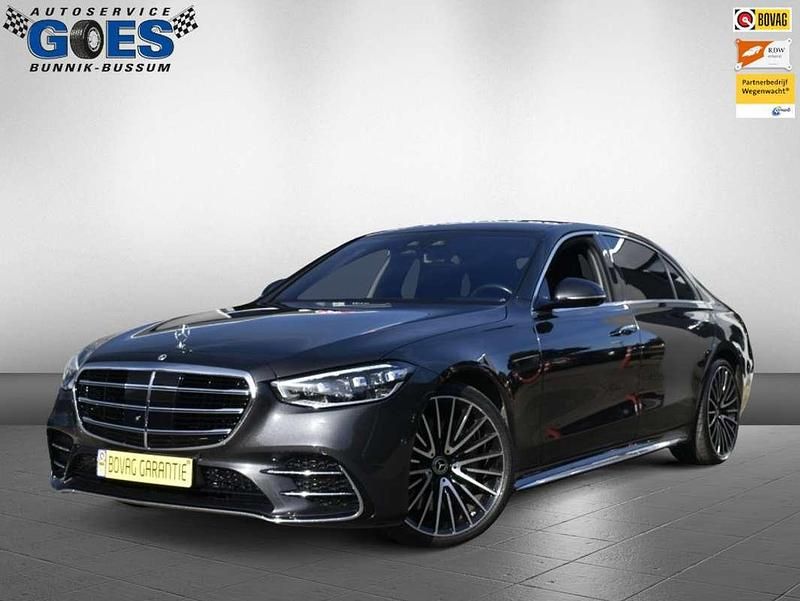 Grijs Gebruikt 2023 Mercedes S400 AMG line Sedan | € 99.950 - Afbeelding 1/4