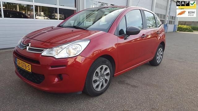 Rood Gebruikt 2015 Citroën C3 Attraction Hatchback | € 5.950 (Eerlijke prijs) - Afbeelding 1/4