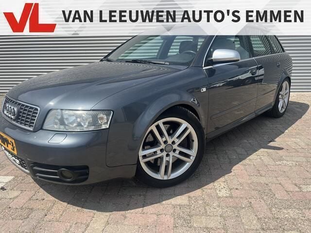 Grijs, metallic lak Gebruikt 2004 Audi A4 Proline Stationwagen | € 6.948 (Goede deal) - Afbeelding 1/4