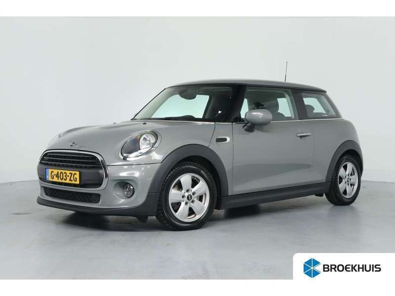 Grijs, metallic lak Gebruikt 2020 Mini ONE Hatchback | € 15.900 (Iets duurder) - Afbeelding 1/4