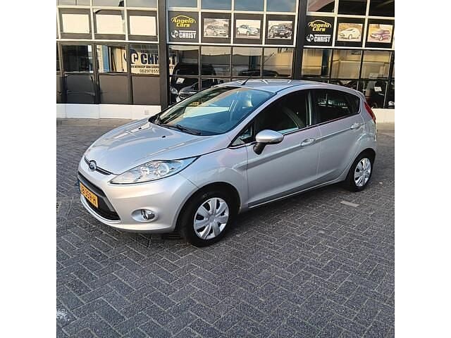 Grijs Gebruikt 2011 Ford Fiesta Titanium Hatchback | € 2.999 (Goede deal) - Afbeelding 1/4