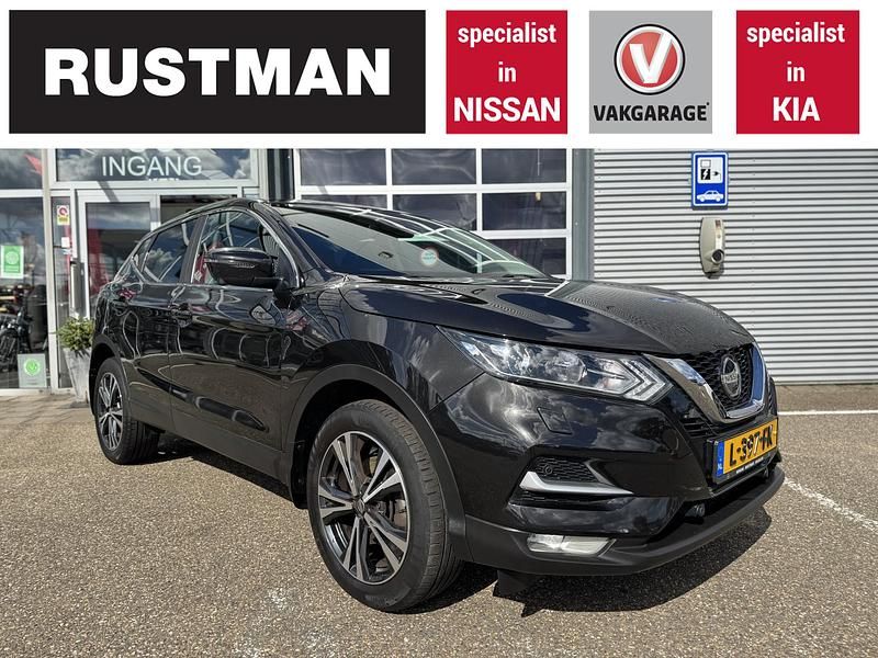 Zwart Occasion 2019 Nissan Qashqai N-Connecta SUV | € 16.950 (Iets duurder) - Afbeelding 1/4