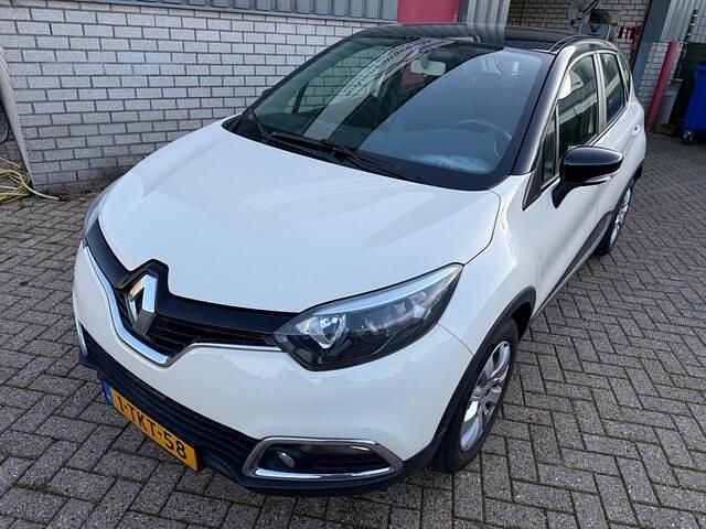 Wit Gebruikt 2014 Renault Captur Expression SUV | € 8.245 (Eerlijke prijs) - Afbeelding 1/4