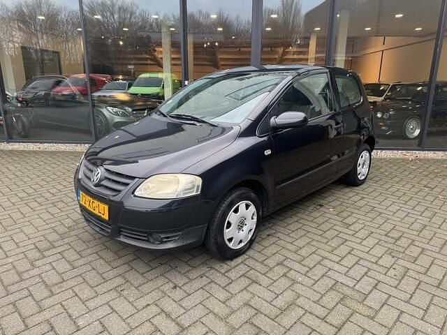 Zwart Gebruikt 2007 VW Fox Trendline Hatchback | € 1.400 (Eerlijke prijs) - Afbeelding 1/4