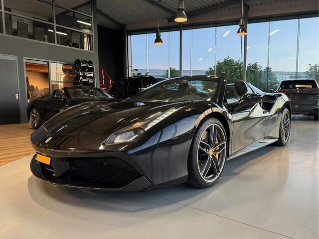 Zwart Gebruikt 2018 Ferrari 488 Cabriolet | € 254.595 - Afbeelding 1/4