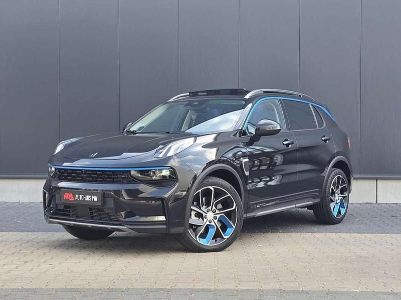Zwart Gebruikt 2023 Lynk & Co 01 SUV | € 28.900 (Eerlijke prijs) - Afbeelding 1/4