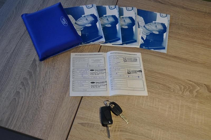 Occasion Ford Ka Style 69 PK (50 kW) 2015 Rood Hatchback