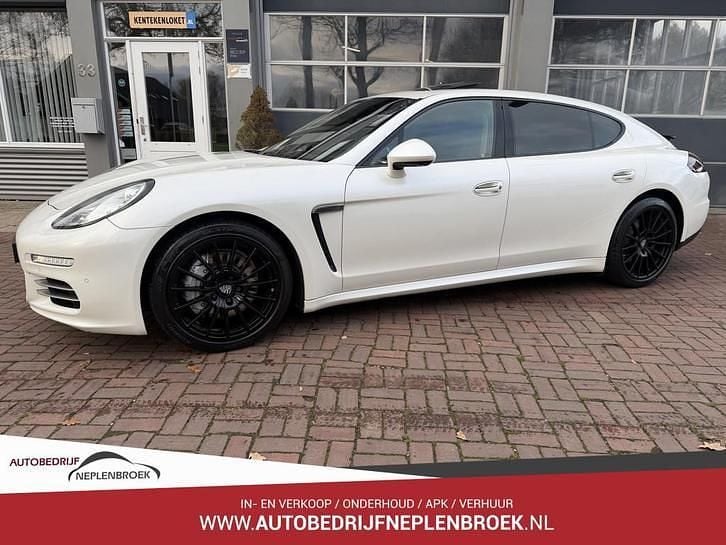 Gebruikt 2015 Porsche Panamera Turbo Executive Sedan | € 51.950 - Afbeelding 1/4