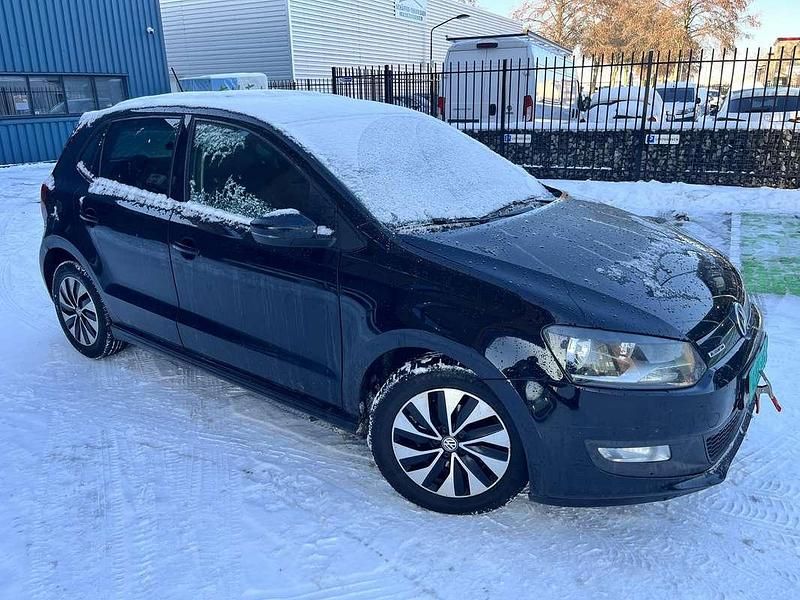 Occasion 2014 VW Polo Comfortline Sedan | € 2.750 (Super prijs) - Afbeelding 1/4