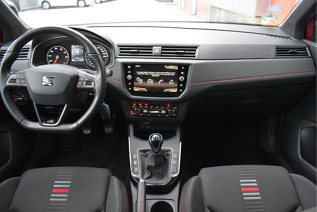 Occasion Seat Arona Business 150 PK (110 kW) 2018 Rood SUV