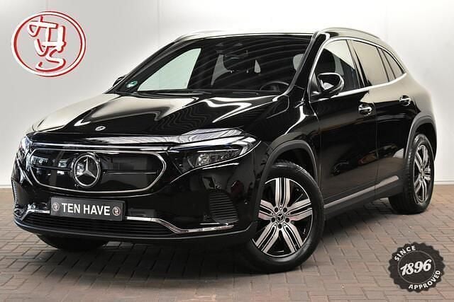 Zwart Gebruikt 2022 Mercedes EQA250 Luxury SUV | € 31.845 (Goede deal) - Afbeelding 1/4