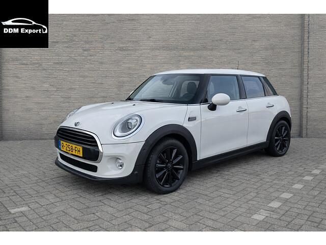 Wit Occasion 2015 Mini Cooper Business Hatchback | € 6.900 (Eerlijke prijs) - Afbeelding 1/4