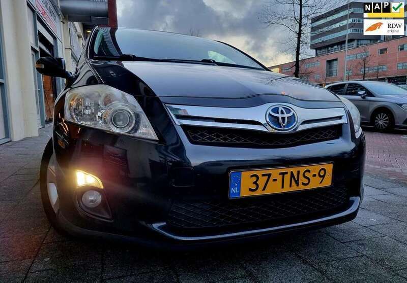 Zwart, metallic lak Gebruikt 2012 Toyota Auris Hybrid Hatchback | € 4.500 (Super prijs) - Afbeelding 1/4