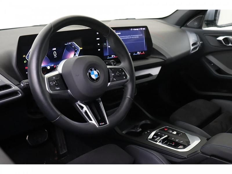 Occasion BMW 120 156 PK (114 kW) 2025 Grijs Hatchback
