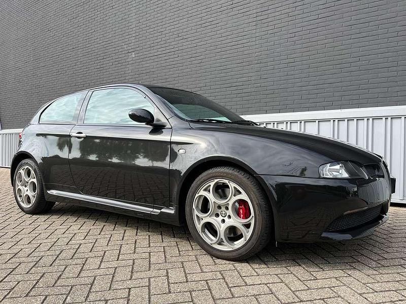 Zwart Gebruikt 2003 Alfa Romeo 147 GTA Hatchback | € 17.147 - Afbeelding 1/2