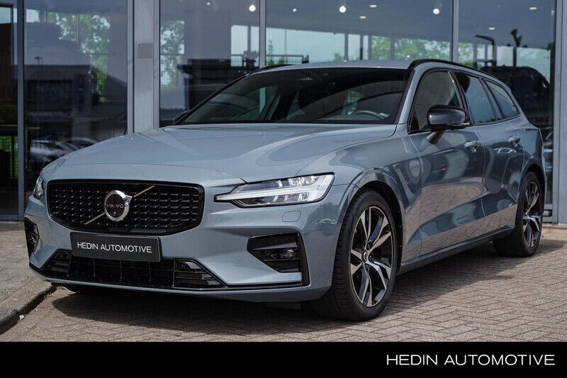 Grijs Gebruikt 2023 Volvo V60 Plus Stationwagen | € 39.995 (Eerlijke prijs) - Afbeelding 1/4