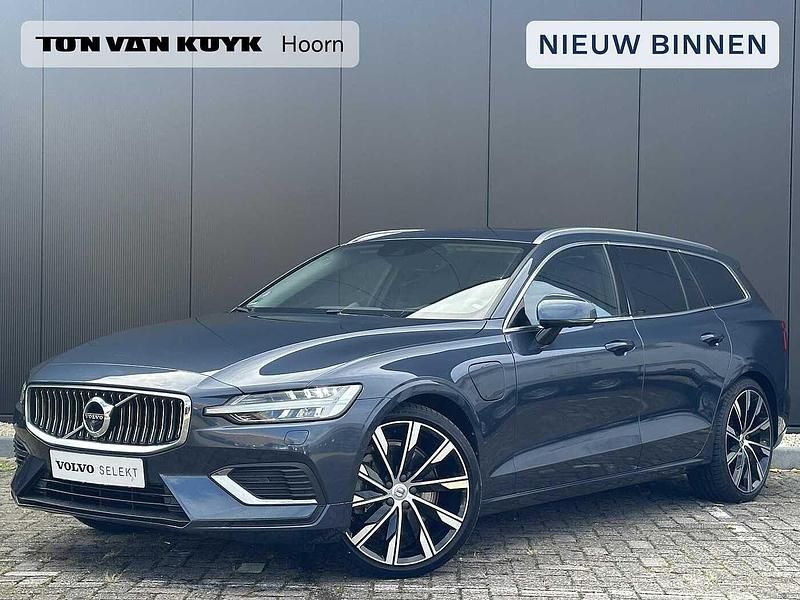 Gebruikt 2019 Volvo V60 Inscription Stationwagen | € 32.950 (Eerlijke prijs) - Afbeelding 1/4