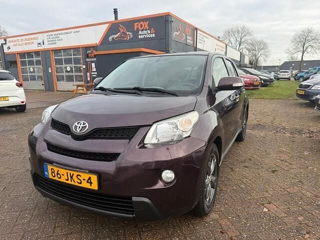 Paars Gebruikt 2009 Toyota Urban Cruiser Hatchback | € 5.750 (Eerlijke prijs) - Afbeelding 1/4