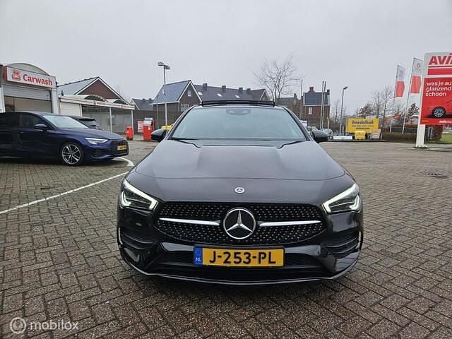 Occasion Mercedes CLA200 Business 163 PK (119 kW) 2020 Zwart Sedan