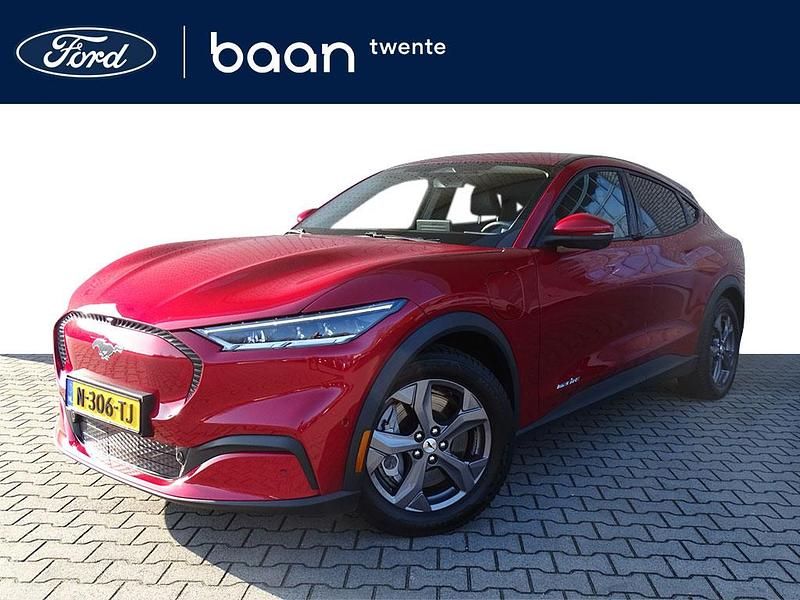 Rood Occasion 2021 Ford Mustang Mach-E SUV | € 23.900 (Eerlijke prijs) - Afbeelding 1/4
