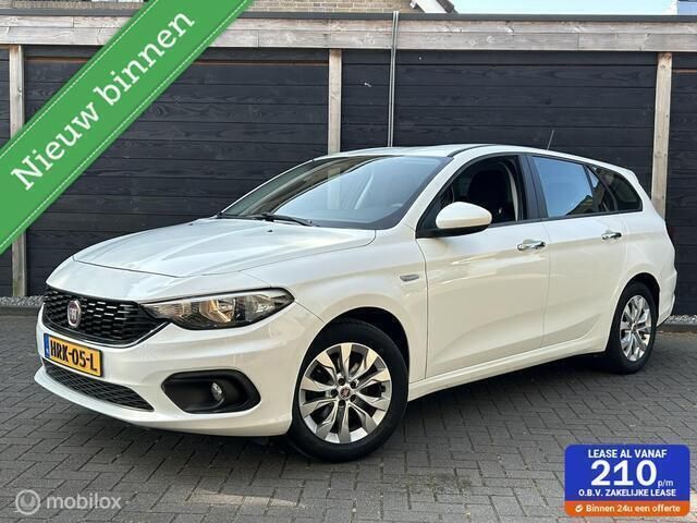 Wit Gebruikt 2019 Fiat Tipo Street Hatchback | € 12.950 (Eerlijke prijs) - Afbeelding 1/4