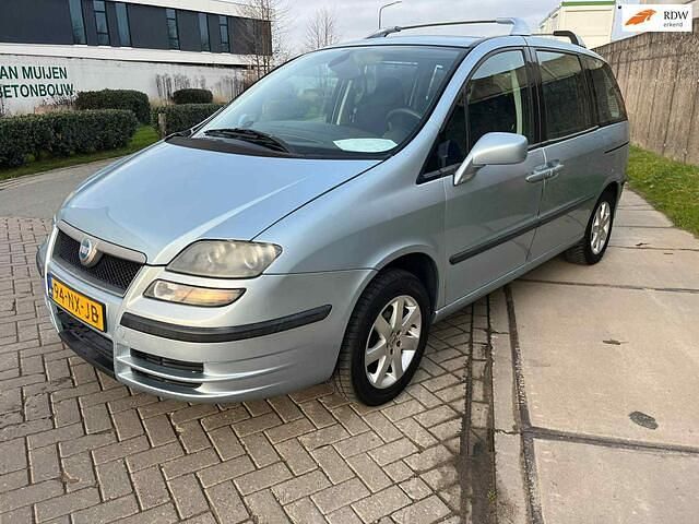 Blauw Occasion 2004 Fiat Ulysse Emotion MPV | € 1.999 - Afbeelding 1/4