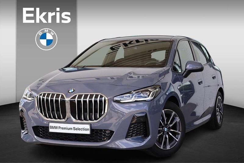 Grijs Gebruikt 2024 BMW 218 Active Tourer M Sport MPV | € 36.750 (Iets duurder) - Afbeelding 1/4