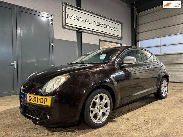 Zwart Gebruikt 2012 Alfa Romeo MiTo Distinctive Hatchback | € 5.449 (Eerlijke prijs) - Afbeelding 1/4