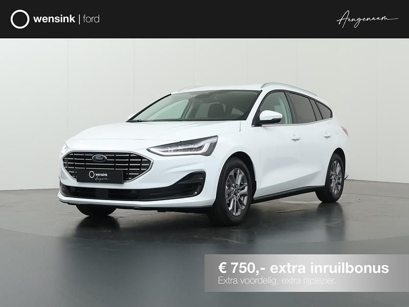 Wit Nieuw 2025 Ford Focus Titanium Stationwagen | € 27.935 (Super prijs) - Afbeelding 1/4
