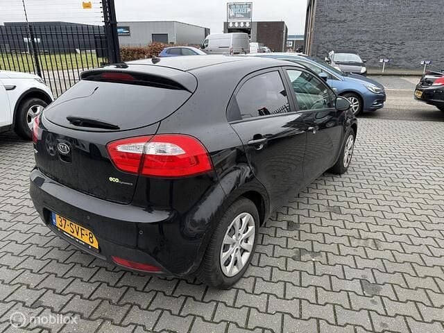 Occasion Kia Rio 75 PK (55 kW) 2012 Zwart Hatchback