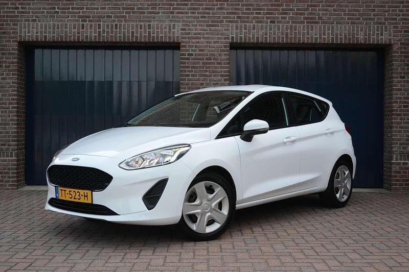 Wit Gebruikt 2018 Ford Fiesta Trend Hatchback | € 6.950 (Eerlijke prijs) - Afbeelding 1/4