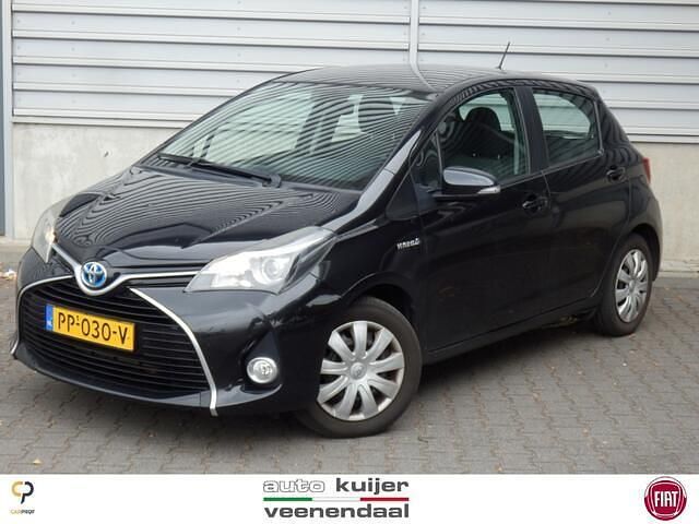 Zwart Gebruikt 2015 Toyota Yaris Hatchback | € 9.740 (Eerlijke prijs) - Afbeelding 1/4