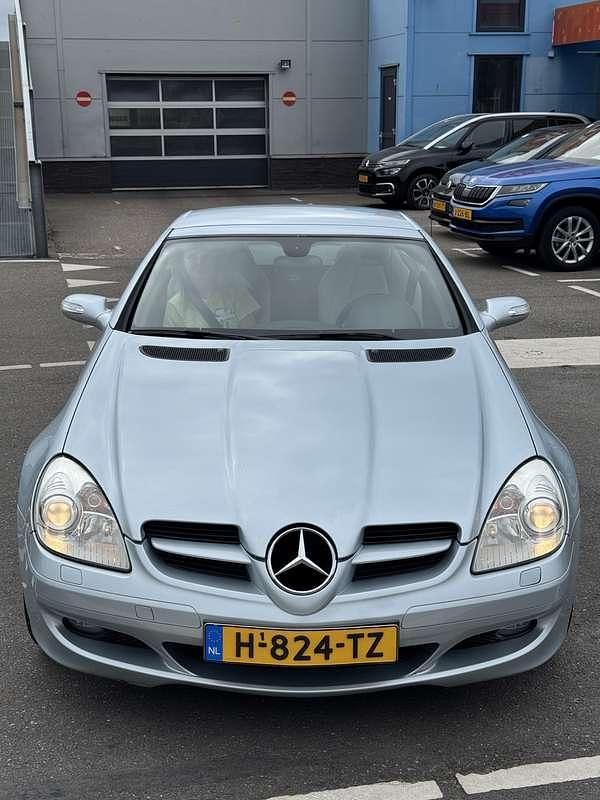 Gebruikt 2006 Mercedes SLK200 Cabriolet | € 5.800 (Goede deal) - Afbeelding 1/4