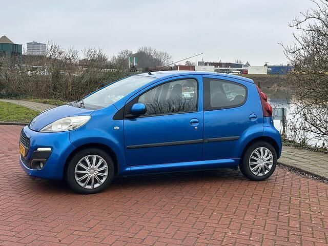 Occasion Peugeot 107 Active 68 PK (50 kW) 2012 Blauw Hatchback