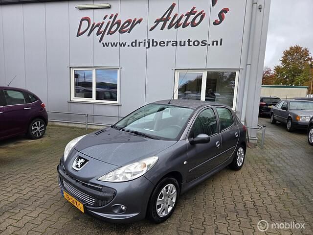 Grijs Gebruikt 2009 Peugeot 206+ Hatchback | € 1.150 (Goede deal) - Afbeelding 1/4