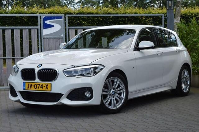 Wit Gebruikt 2016 BMW 116 Executive Hatchback | € 12.750 (Duur) - Afbeelding 1/4