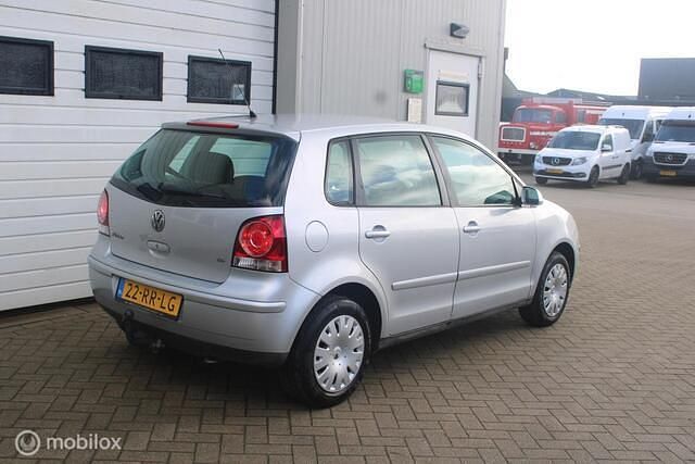 Occasion VW Polo 75 PK (55 kW) 2005 Grijs Hatchback