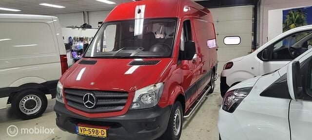 Occasion Mercedes Sprinter 95 PK (69 kW) 2015 Rood Van