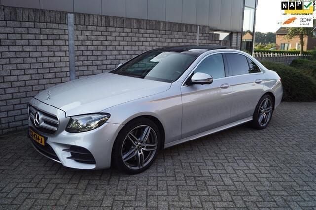 Grijs Gebruikt 2019 Mercedes E450 AMG line Sedan | € 38.950 - Afbeelding 1/4